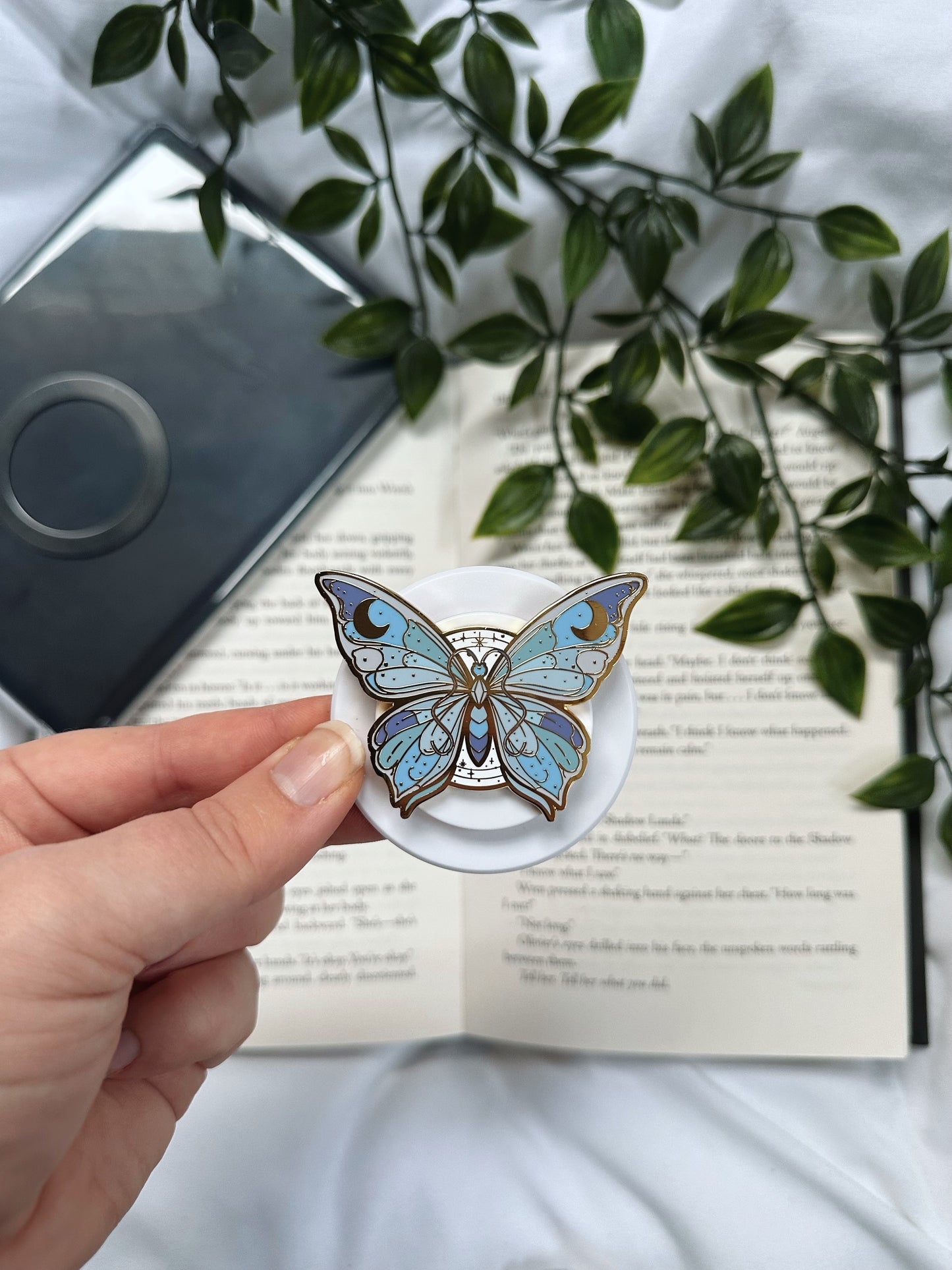Pre Order - Butterfly Magnetic Grip